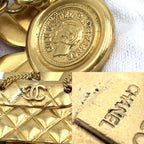 Chanel Brooch Icon CC Logo Clover Heart Quilted Vintage Gold Plated — view 5