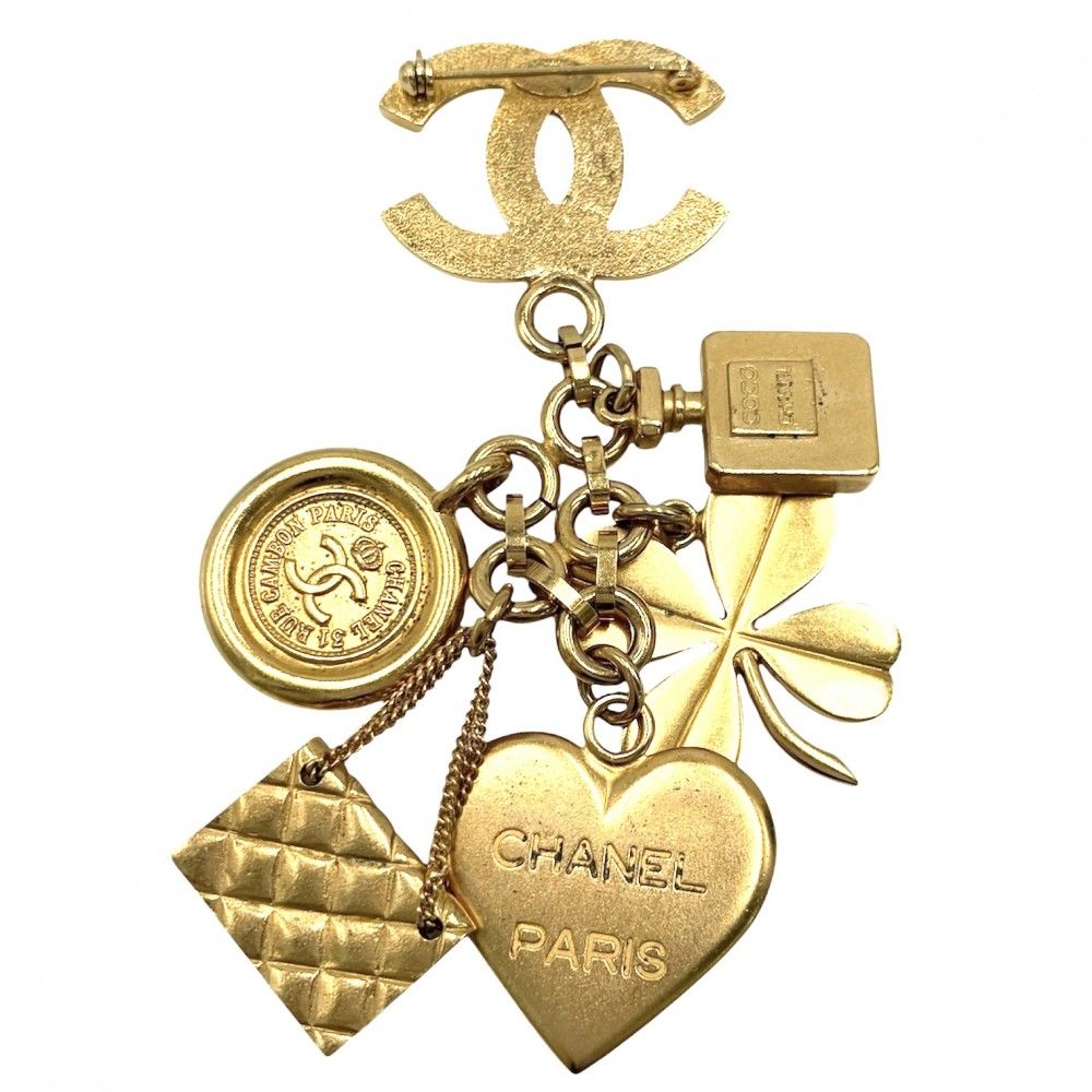 Chanel Brooch Icon CC Logo Clover Heart Quilted Vintage Gold Plated — view 2