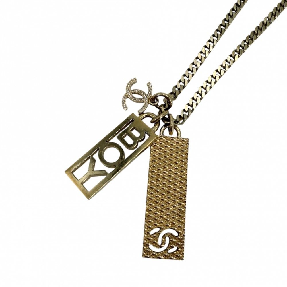 Chanel Necklace CC Logo Plate Adjustable Star Long Rhinestone Gold
