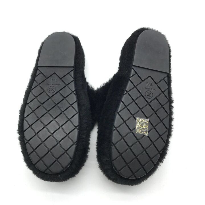 Chanel CC Logo Sandals Shu-z Shoes 36 C Pouch — view 3