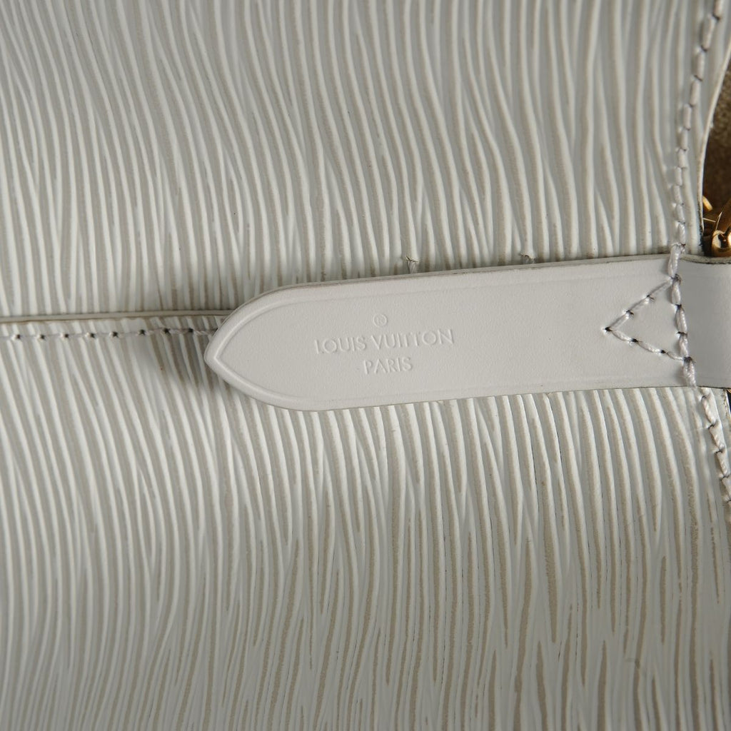 Louis Vuitton Shoulder Bag Neo Noe Lovelock Epi Blanc — view 9