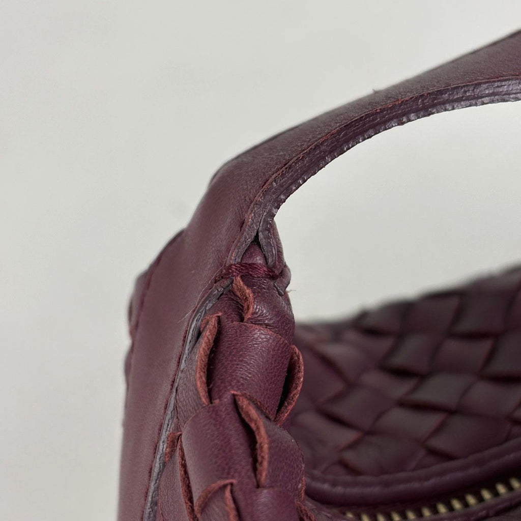 Bottega Veneta Intrecciato Handbag Pouch Leather Bordeaux — view 5