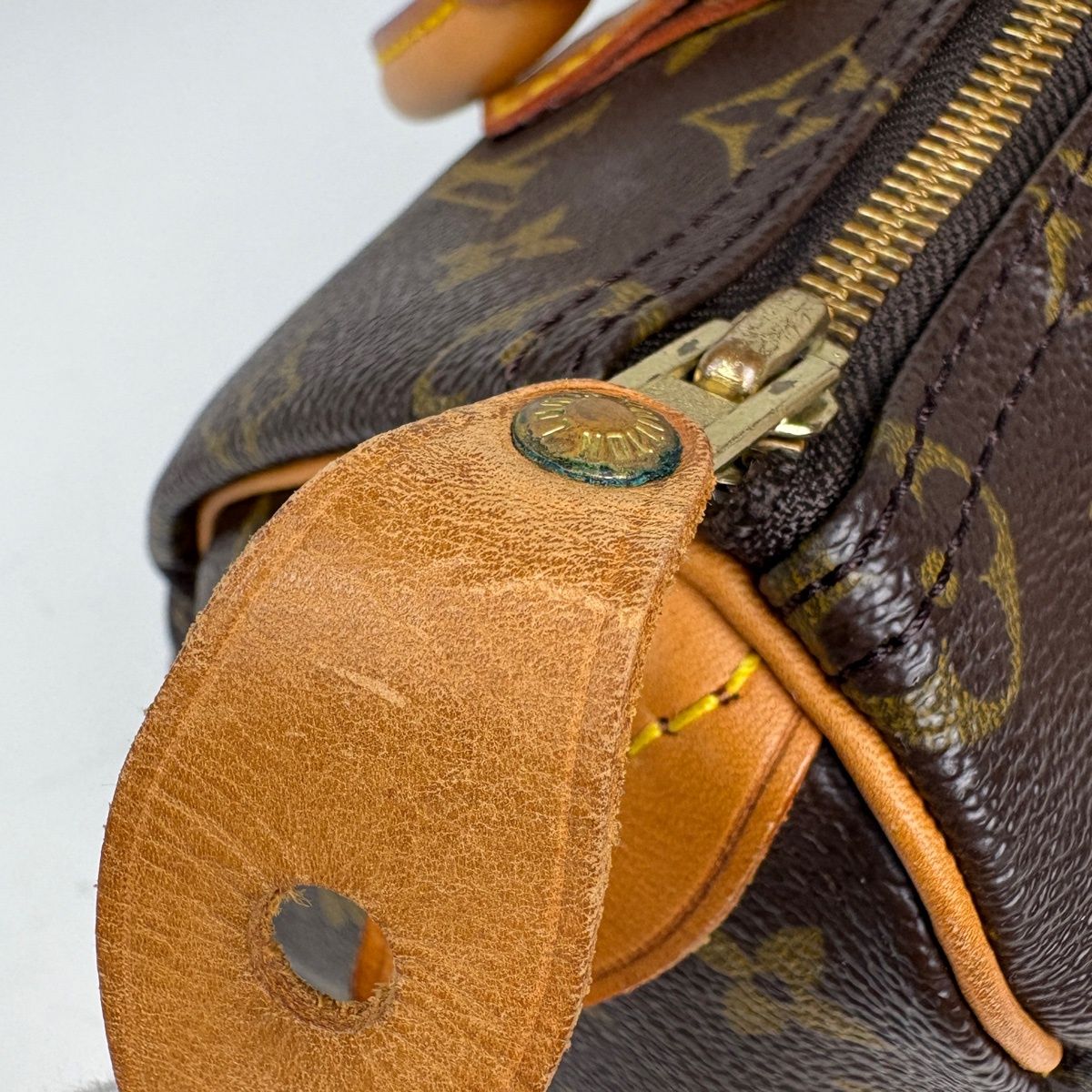 Louis Vuitton Speedy 25 Handbag Monogram Brown — view 4