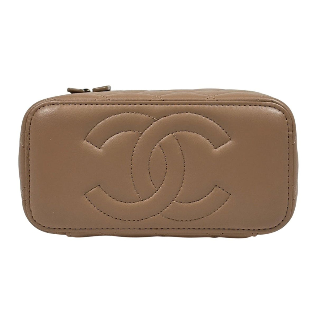Chanel CC Logo Vanity Shoulder Bag Makeup Pouch Leather Beige — view 5