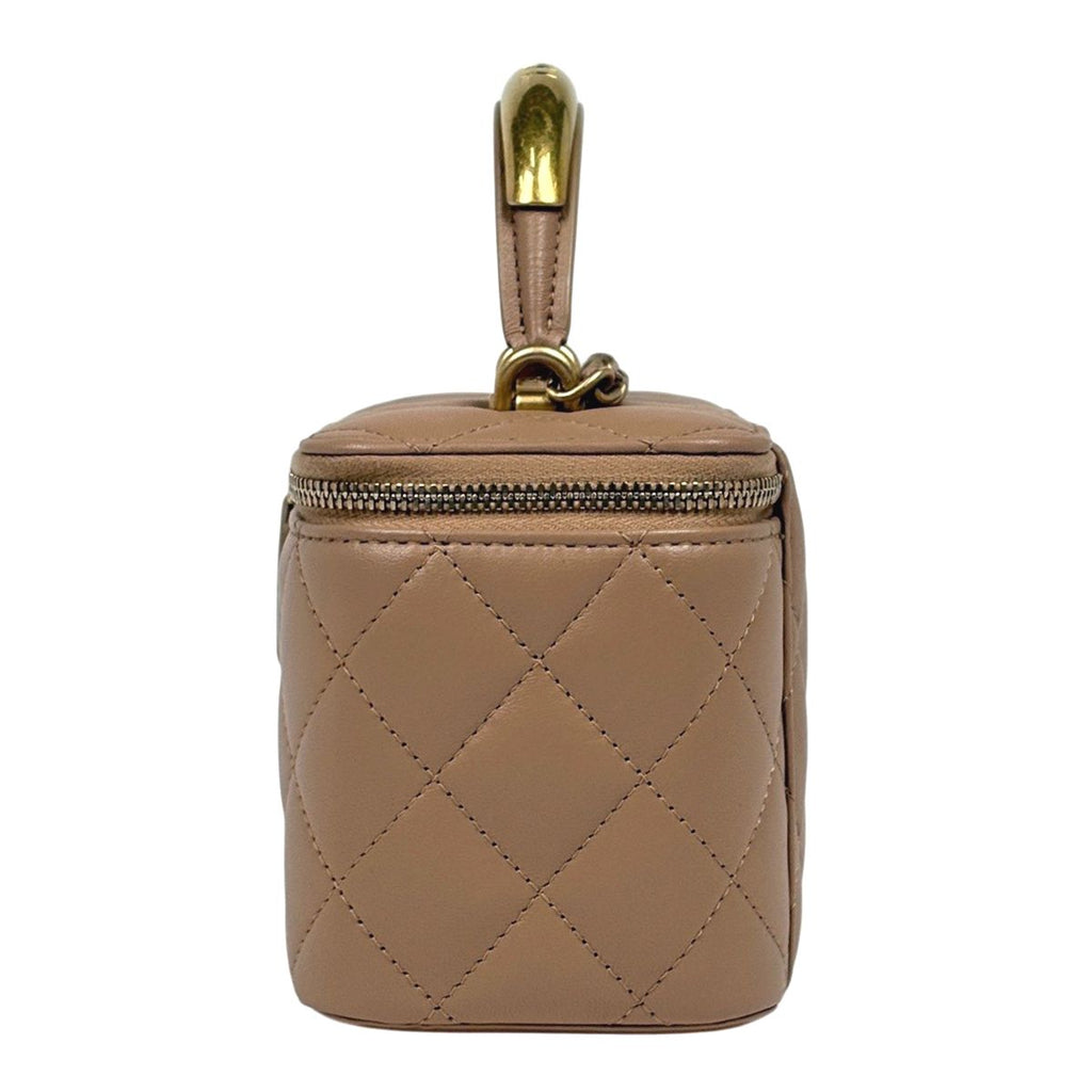 Chanel CC Logo Vanity Shoulder Bag Makeup Pouch Leather Beige — view 2