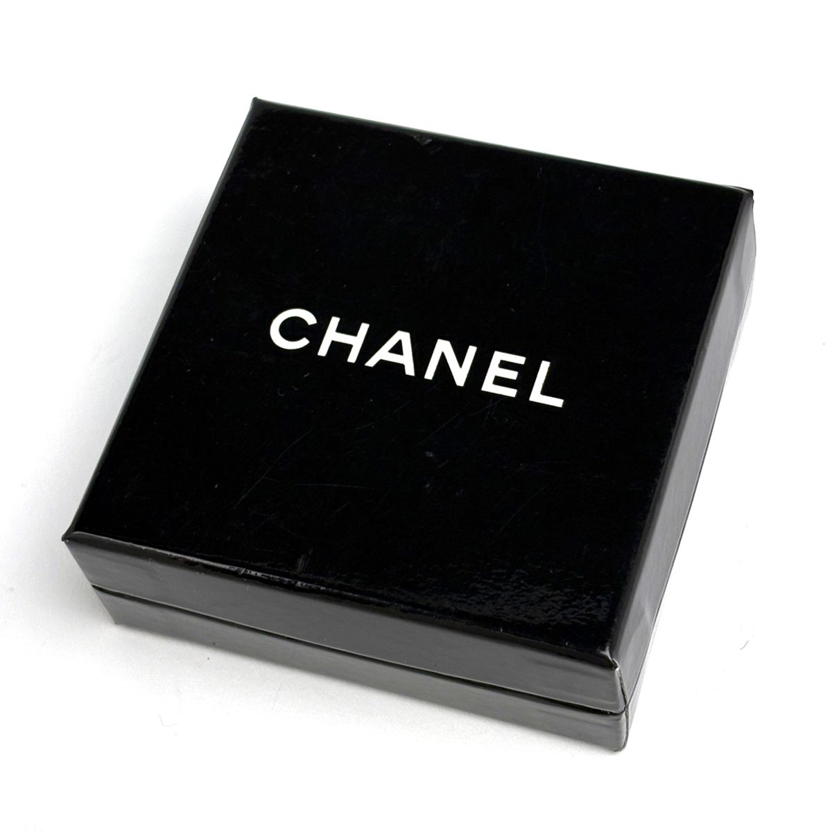 Chanel CC Logo Rhinestone Brooch Gold Plated — view 6