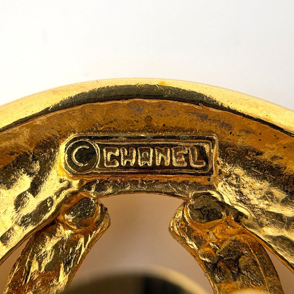 Chanel CC Logo Earrings Round Gold Plated — view 6