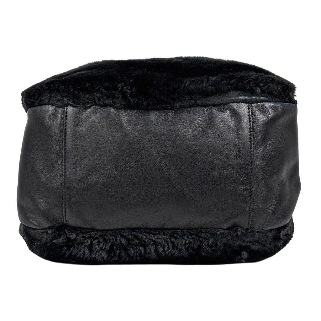 Chanel CC Logo Shoulder Bag Black — view 5