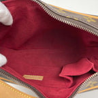 Louis Vuitton Croissant MM Shoulder Bag Monogram Brown — view 9