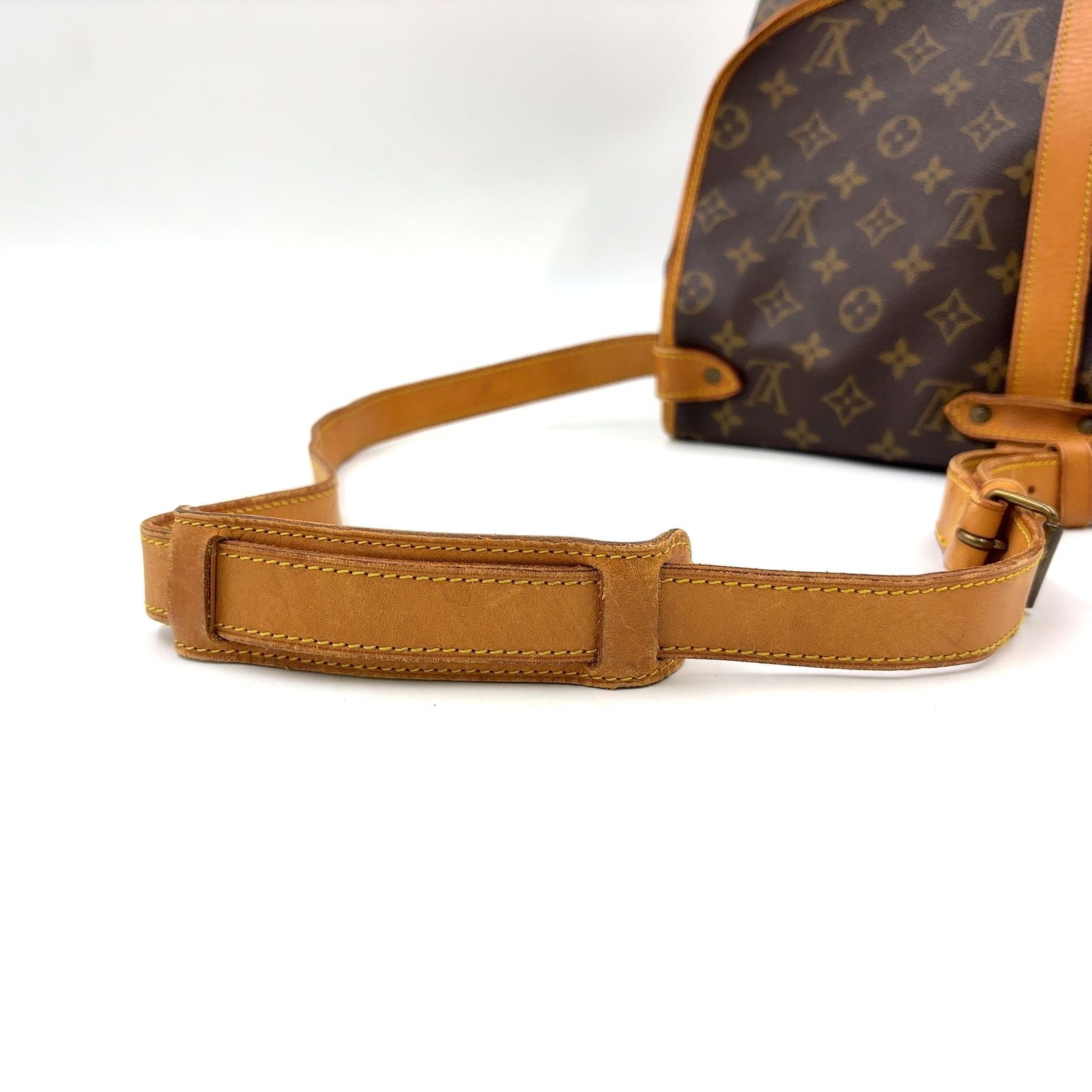 Louis Vuitton Saumur 35 Monogram Leather Brown Shoulder Bag Gold — view 7