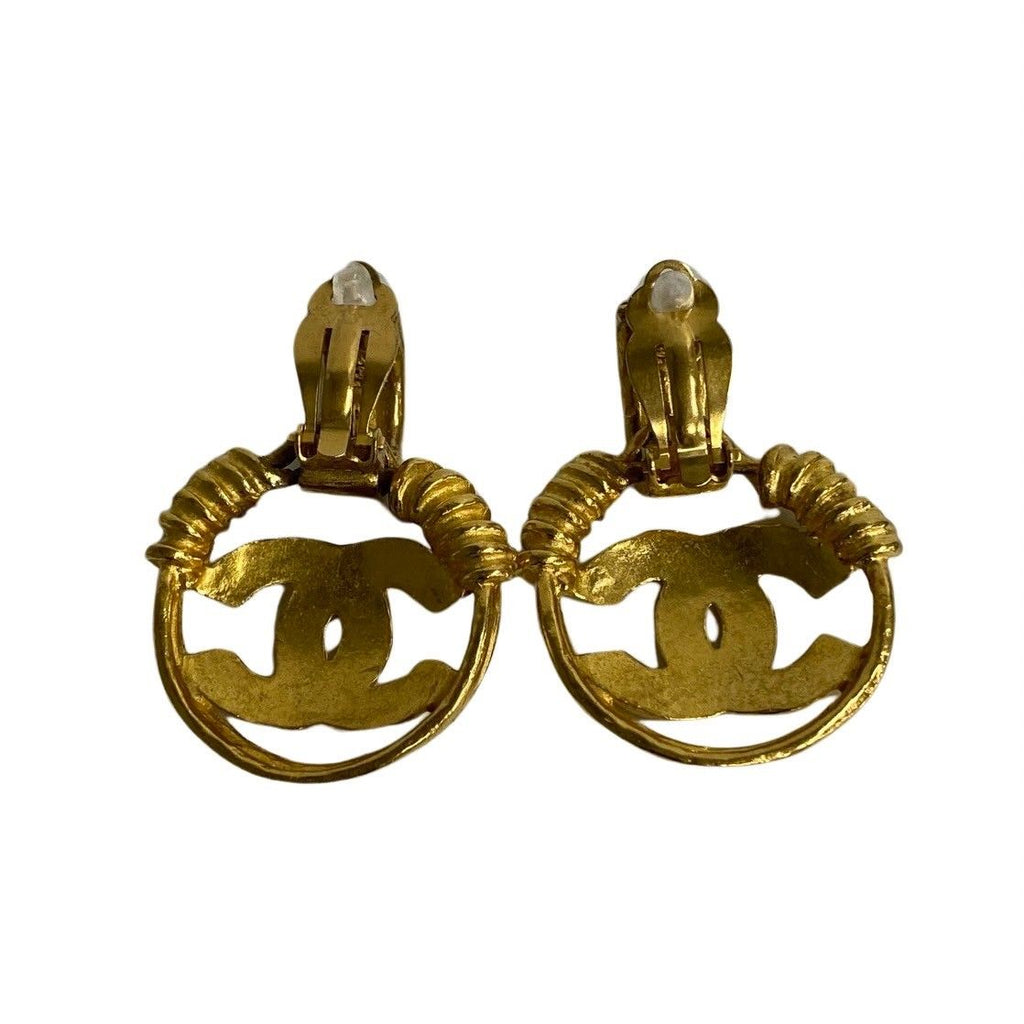Chanel With Rice Vintage 94 CC Logo Earrings — view 5