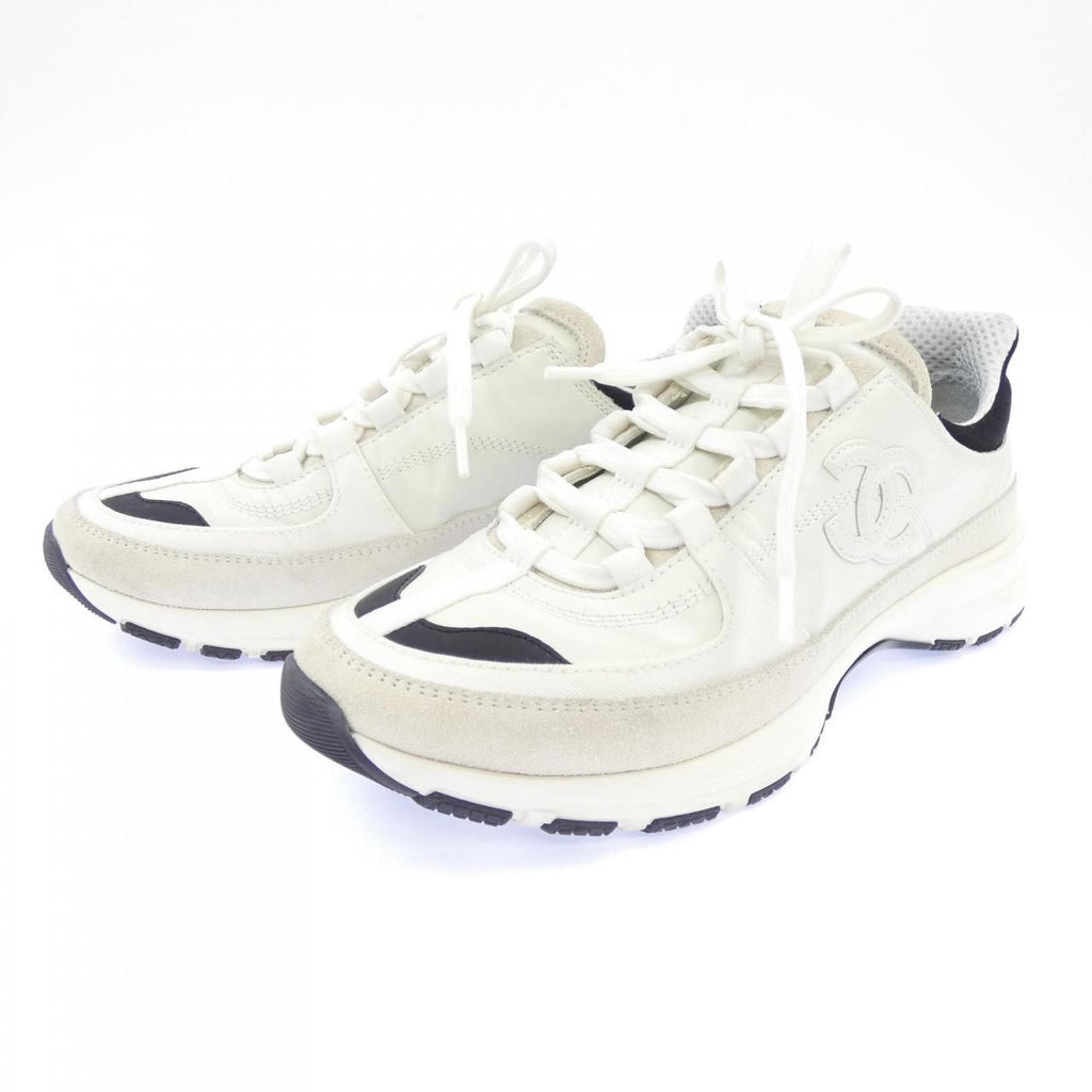 Chanel Sneakers White — view 3