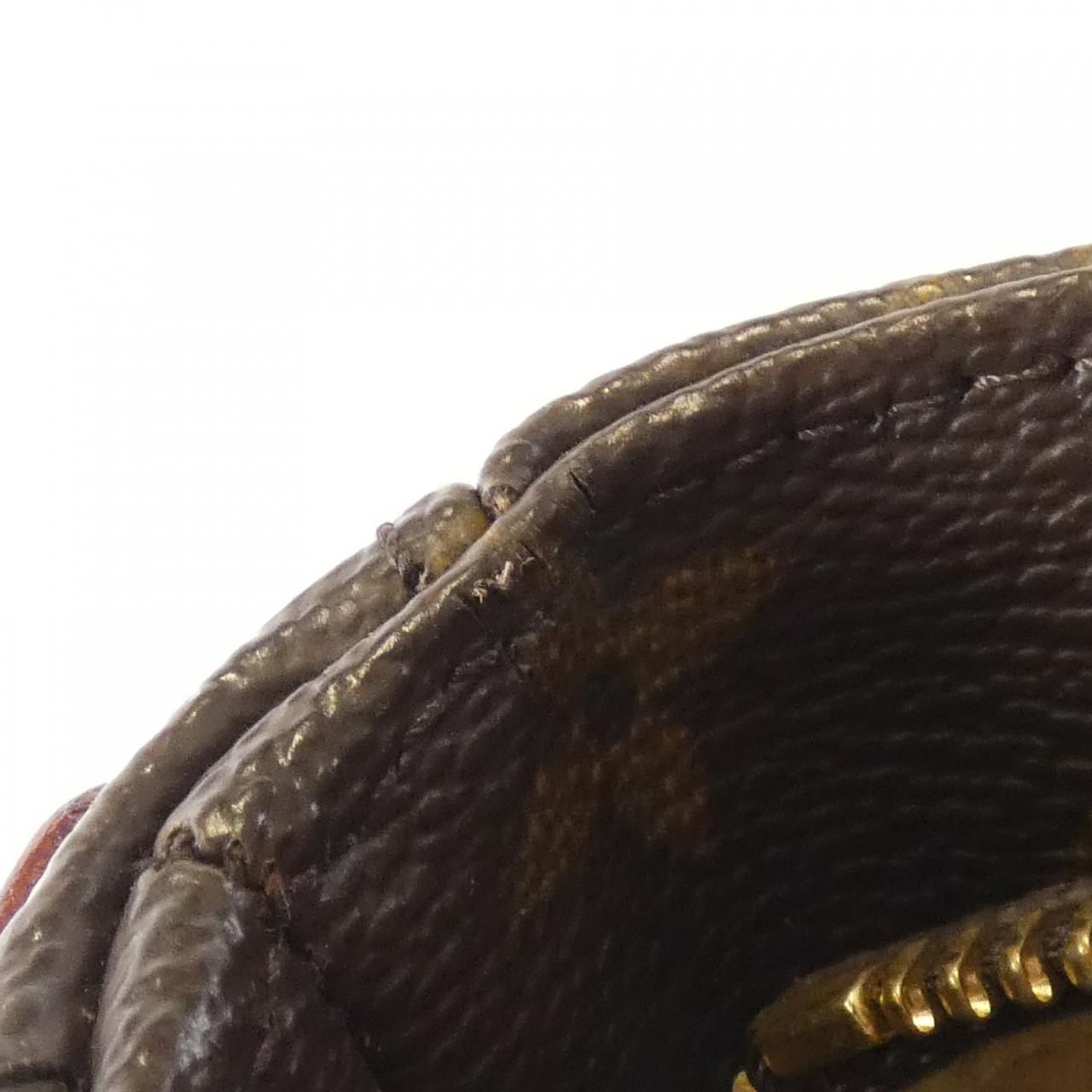 Louis Vuitton Monogram Looping GM Shoulder Bag — view 3