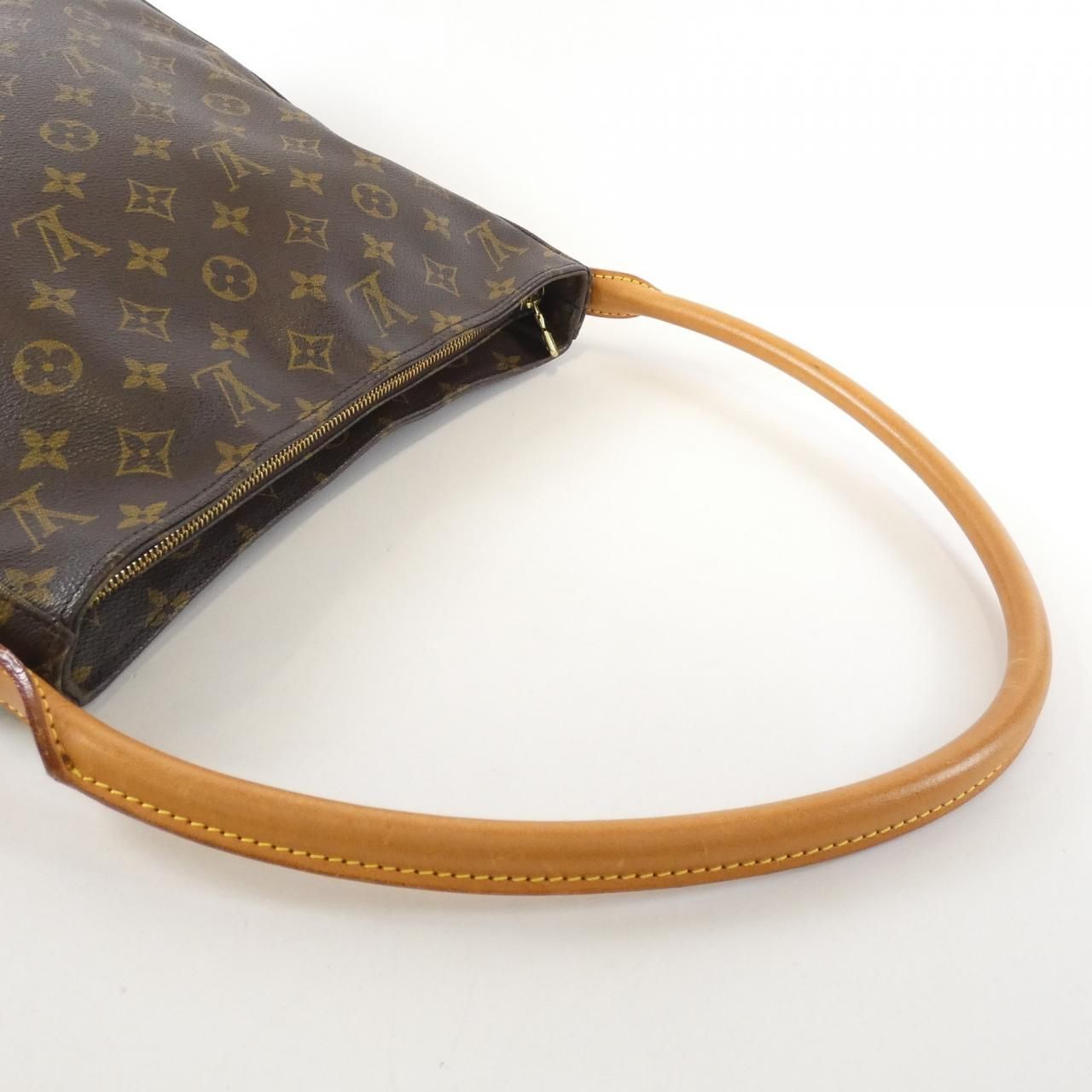 Louis Vuitton Monogram Looping GM Shoulder Bag — view 4