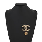 Chanel Brooch CC Logo Flower Metal — view 4
