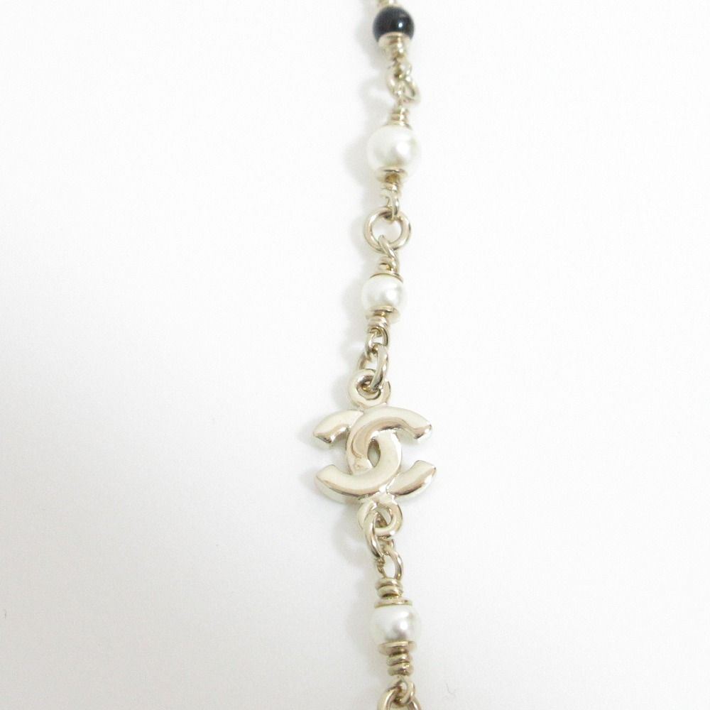 Chanel Pearl CC Logo Bambi Necklace Gold — view 5
