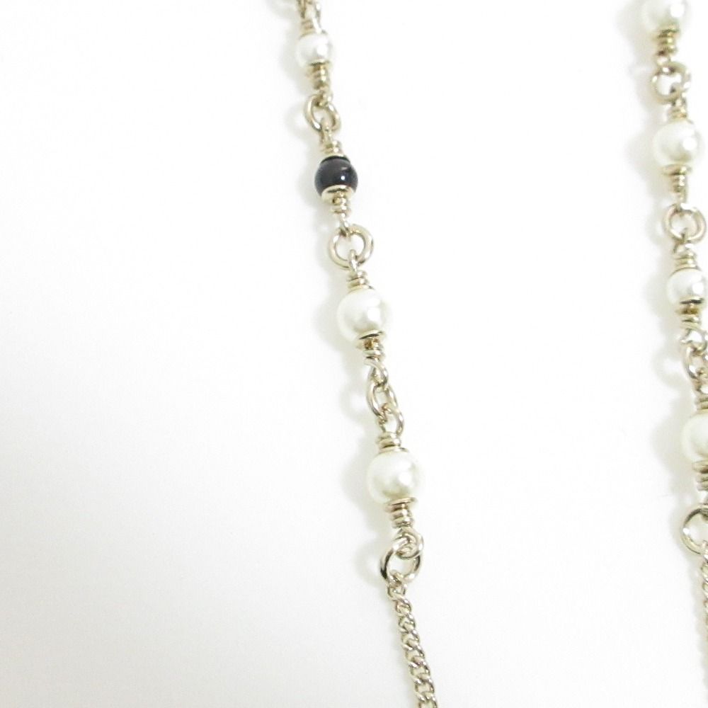 Chanel Pearl CC Logo Bambi Necklace Gold — view 3