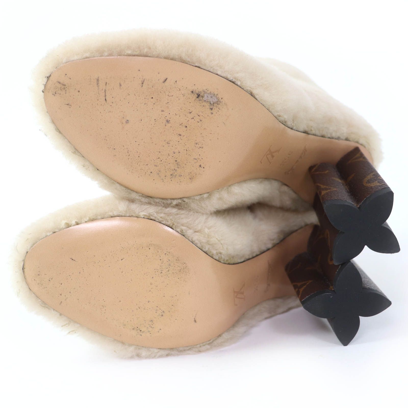 Louis Vuitton LV Bob Line Leather Heels Monogram Boots Short Beige — view 6