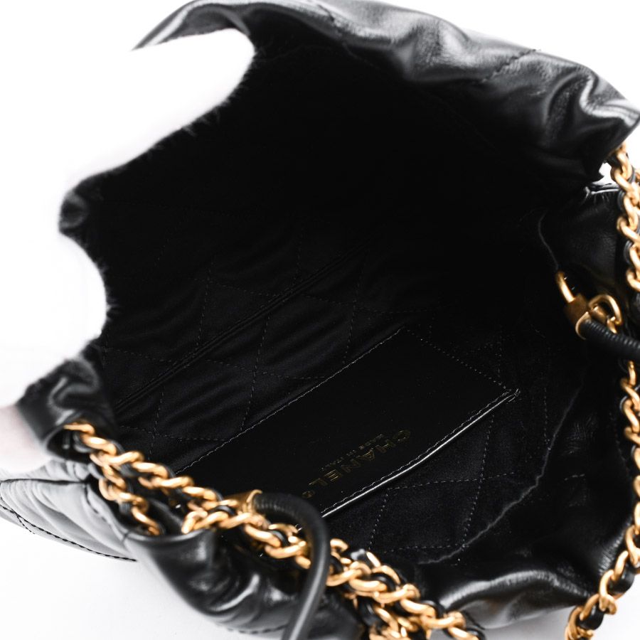 Chanel Handbag 22 Mini — view 4