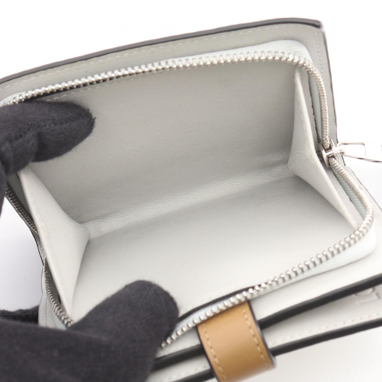 Loewe Bifold Wallet Light Yellow Leather Compact Zip — view 4