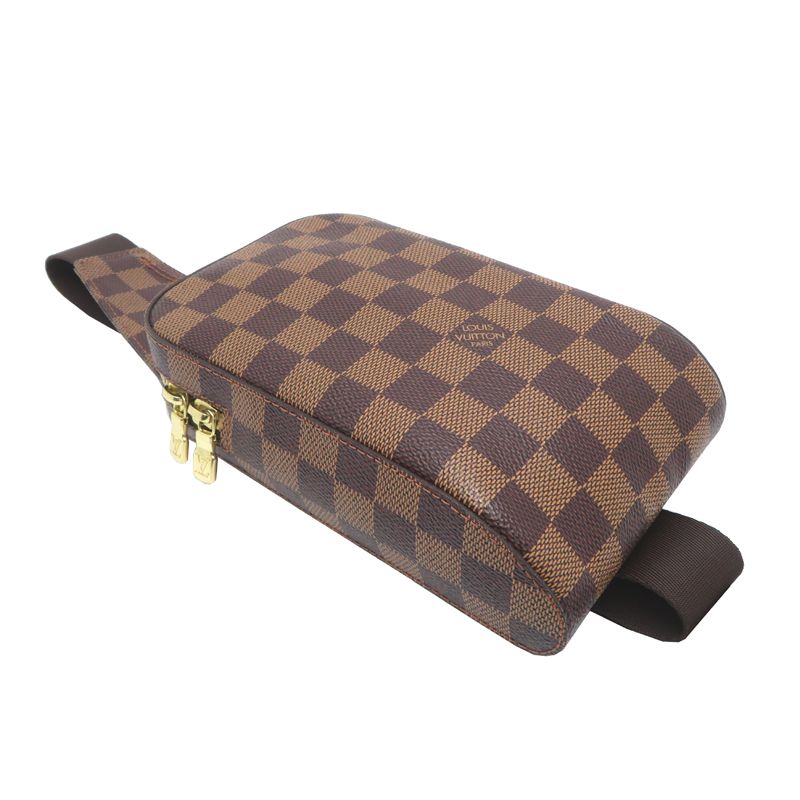 Louis Vuitton Belt Bag — view 3