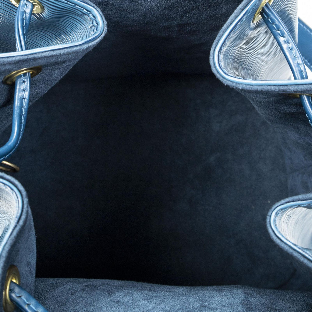Louis Vuitton Noe Blue Epi — view 9