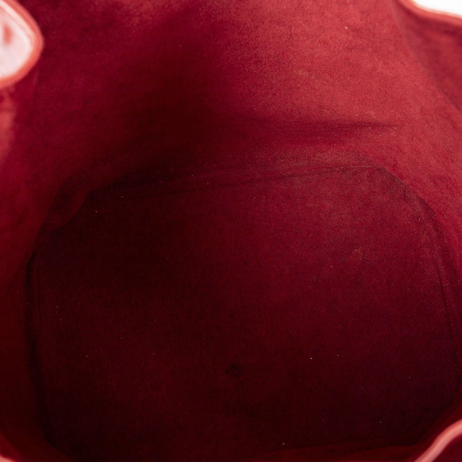 Louis Vuitton Noe Red Epi — view 9