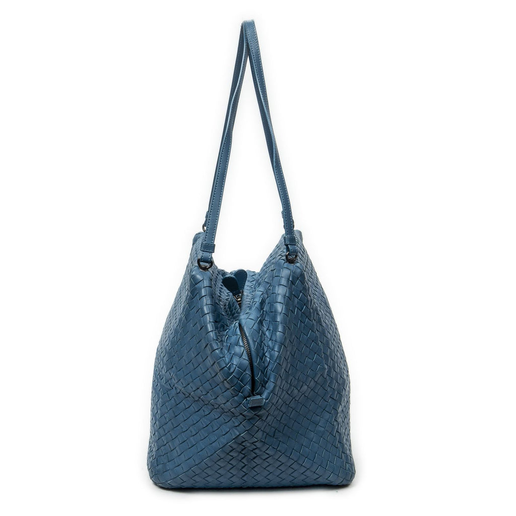 Bottega Veneta Chef Bag Blue Intrecciato Leather — view 4