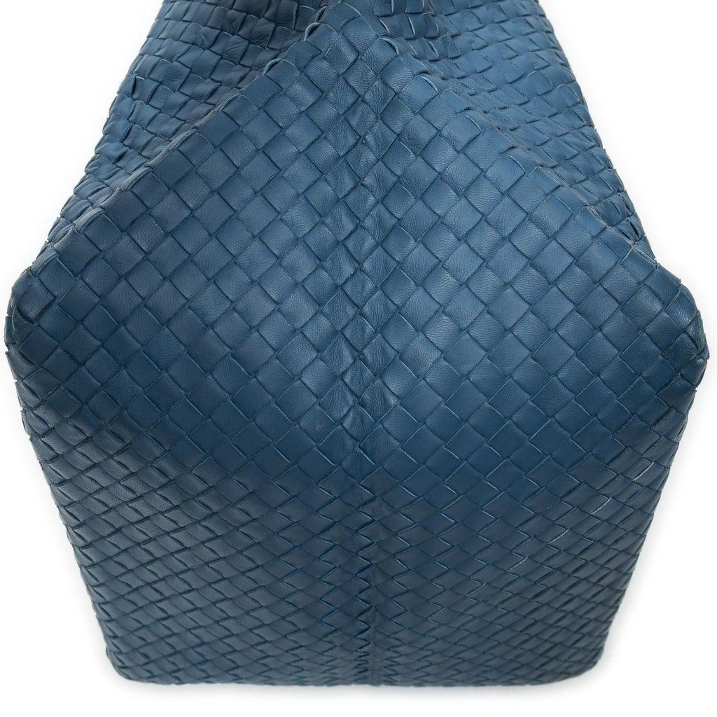 Bottega Veneta Chef Bag Blue Intrecciato Leather — view 7