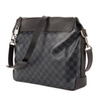 Louis Vuitton Greenwich Messenger Black Damier Cobalt T-Shirt — view 2