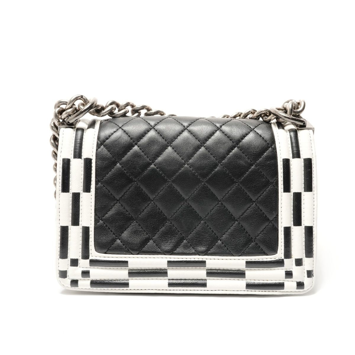 Chanel Shoulder Bag Boy No 19 — view 2