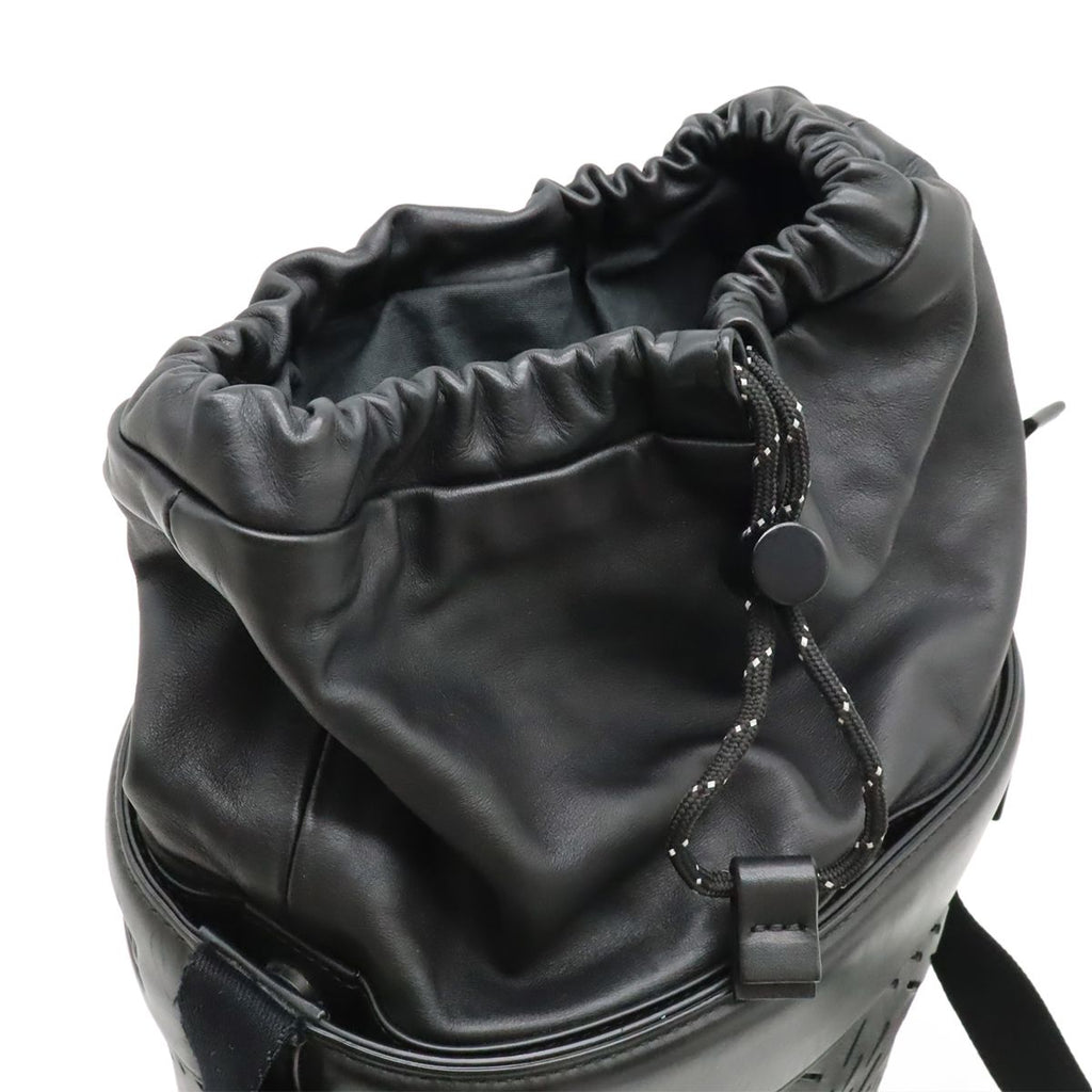 Bottega Veneta Drawstring Bucket Bag Crossbody Leather Black — view 5
