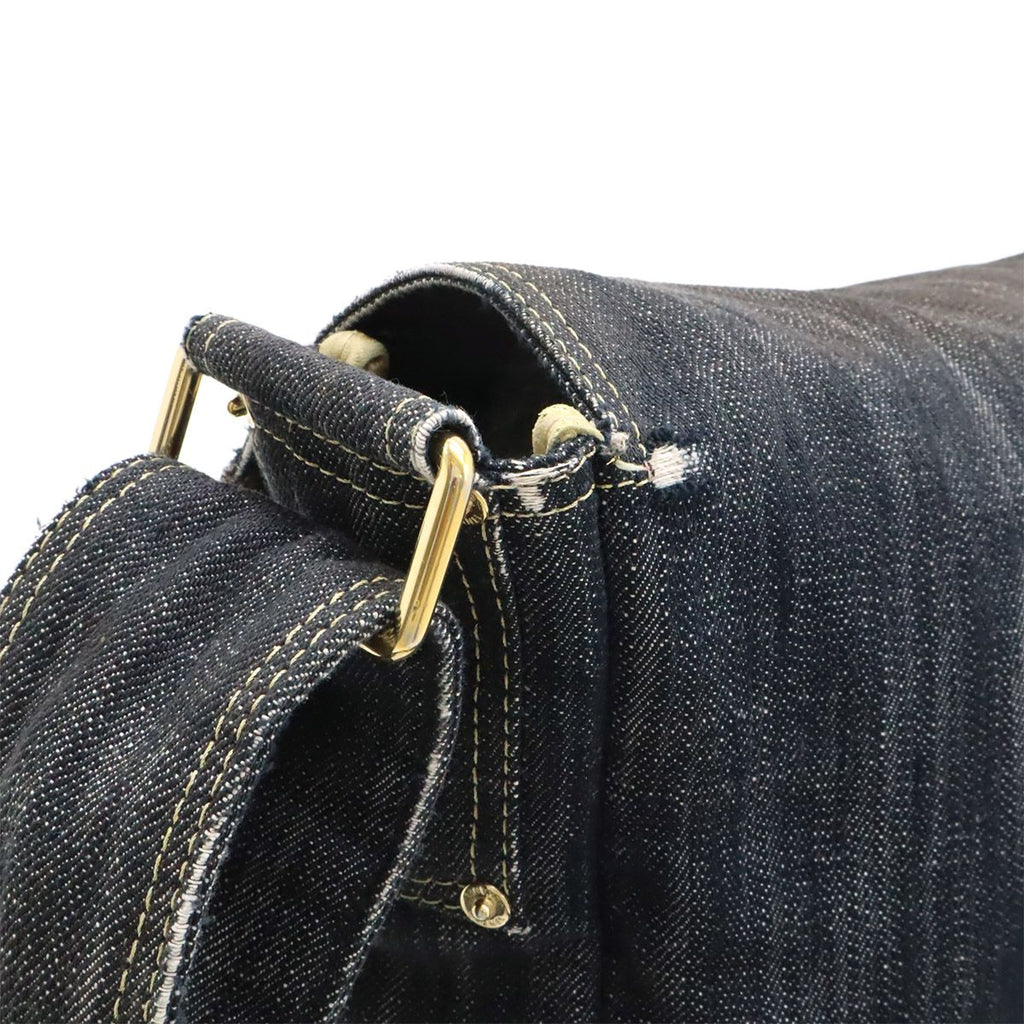 Chanel Sparkling Denim CC Logo Shoulder Bag Indigo Blue Gold — view 4