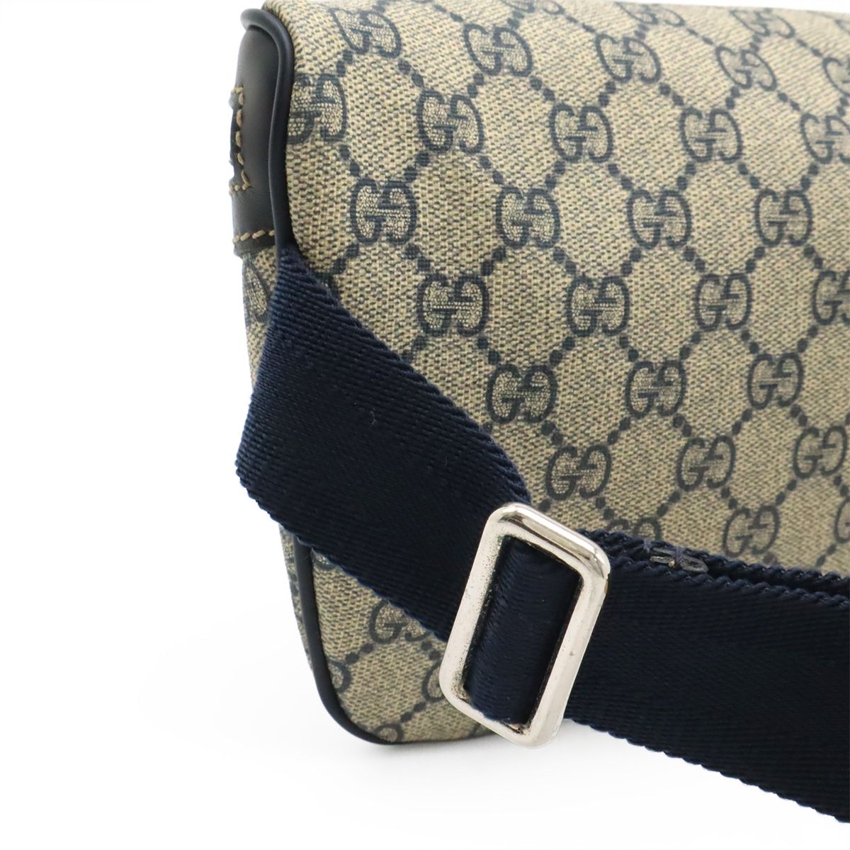 Gucci GG Supreme Belt Bag Waist Pouch Hip Leather Navy Beige — view 4