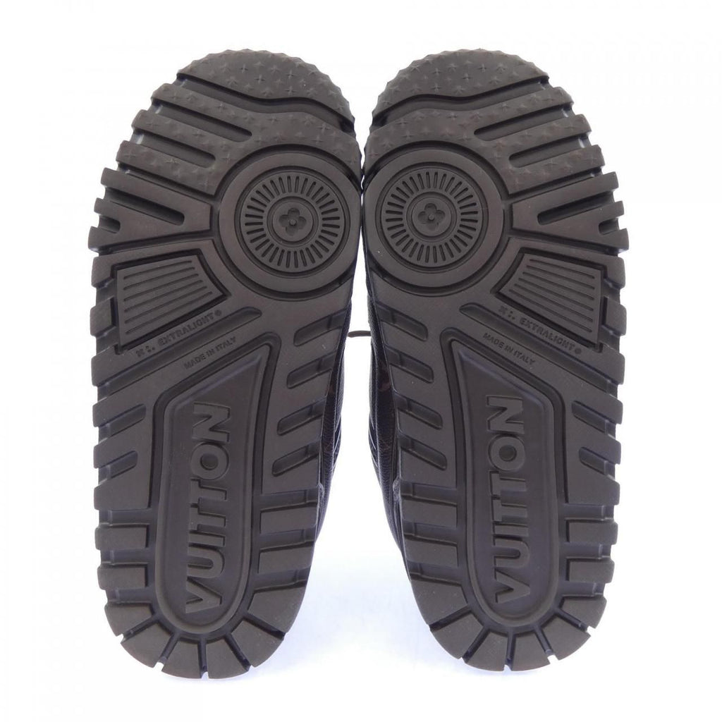 Louis Vuitton LV Trainer Maxi Sneakers — view 4