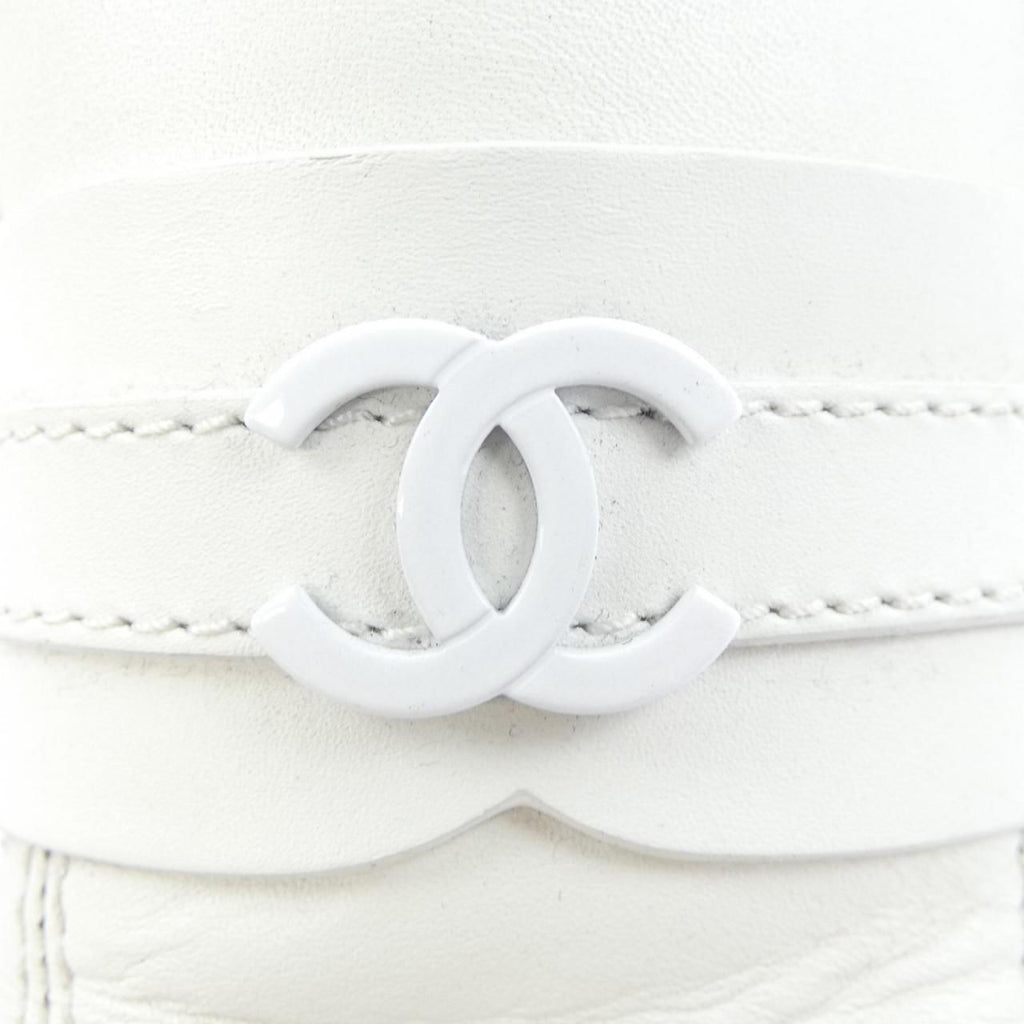 Chanel Loafers Shoes White — view 7