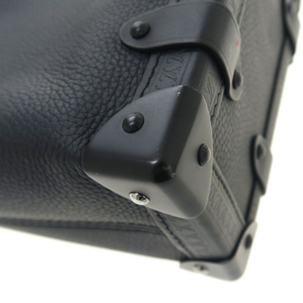 Louis Vuitton Gray Necklace Side Trunk MM — view 4