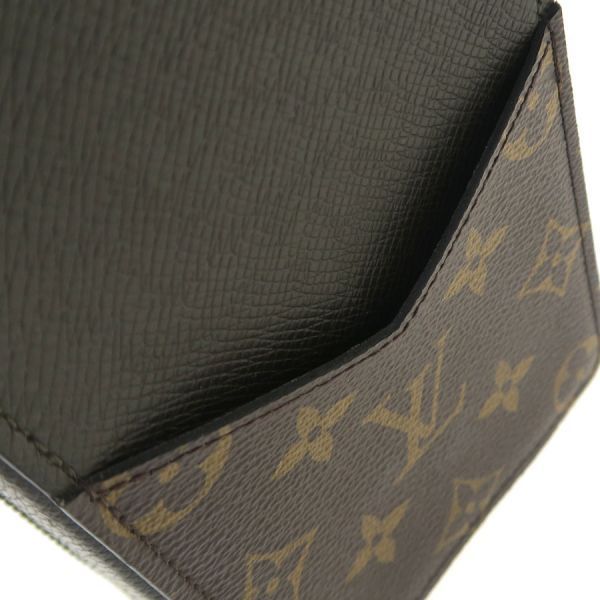 Louis Vuitton Taiga Phone Messenger Bag — view 5