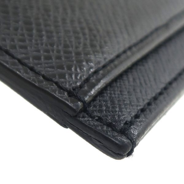 Louis Vuitton Taiga Portobier Carte Sample Shoulder Bag — view 5