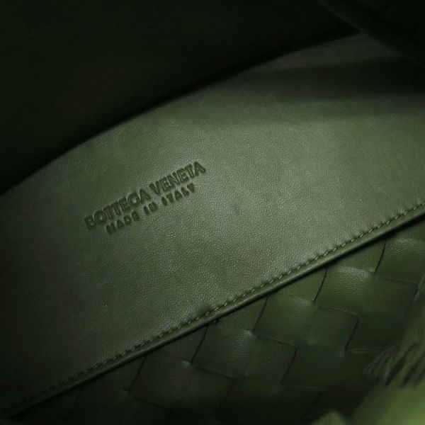 Bottega Veneta Small Andiamo Messenger Bag — view 6