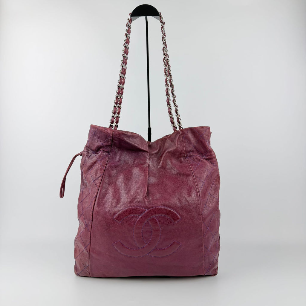 Chanel CC Logo Chain Shoulder Bag Tote Red Caviar Leather Vintage — view 2