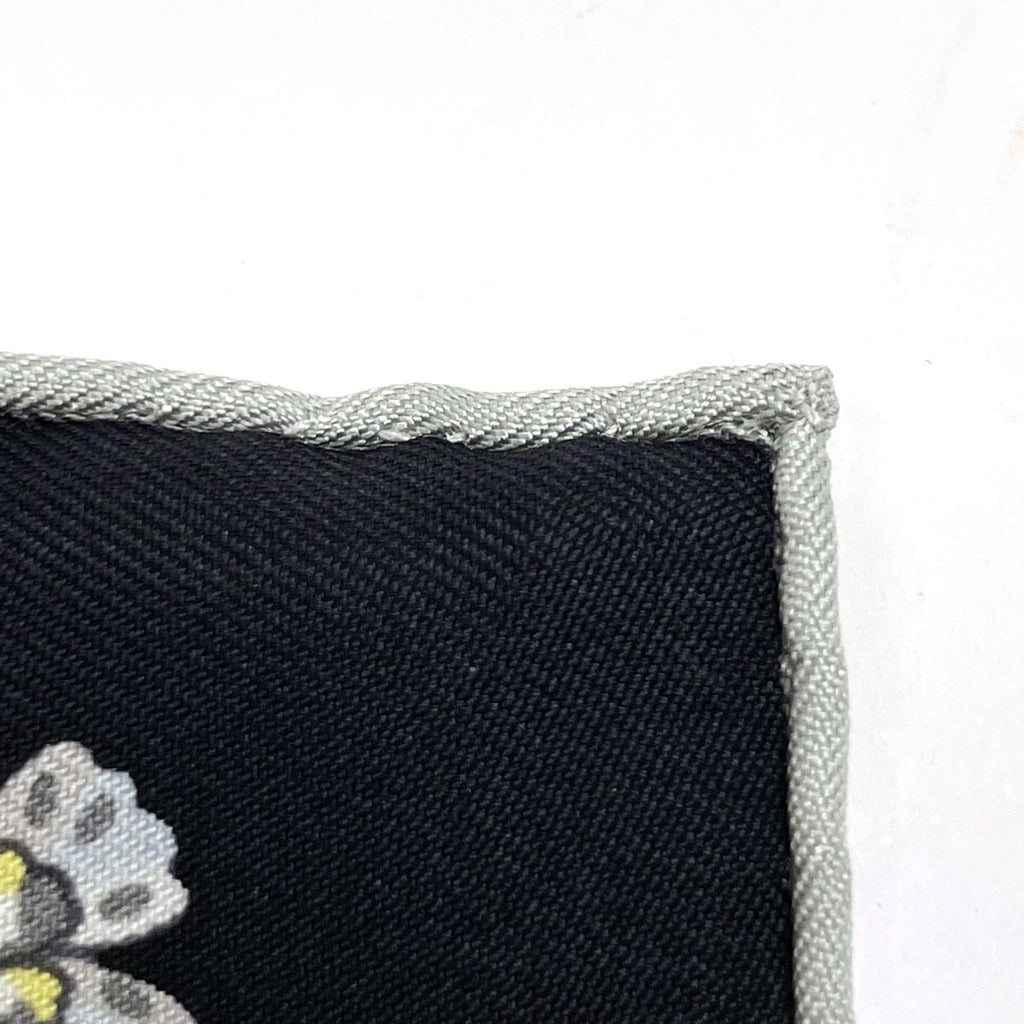 Hermes Petit Carre Fleurs ET Papillons de Tissus Gavroche Flower Blooming — view 5