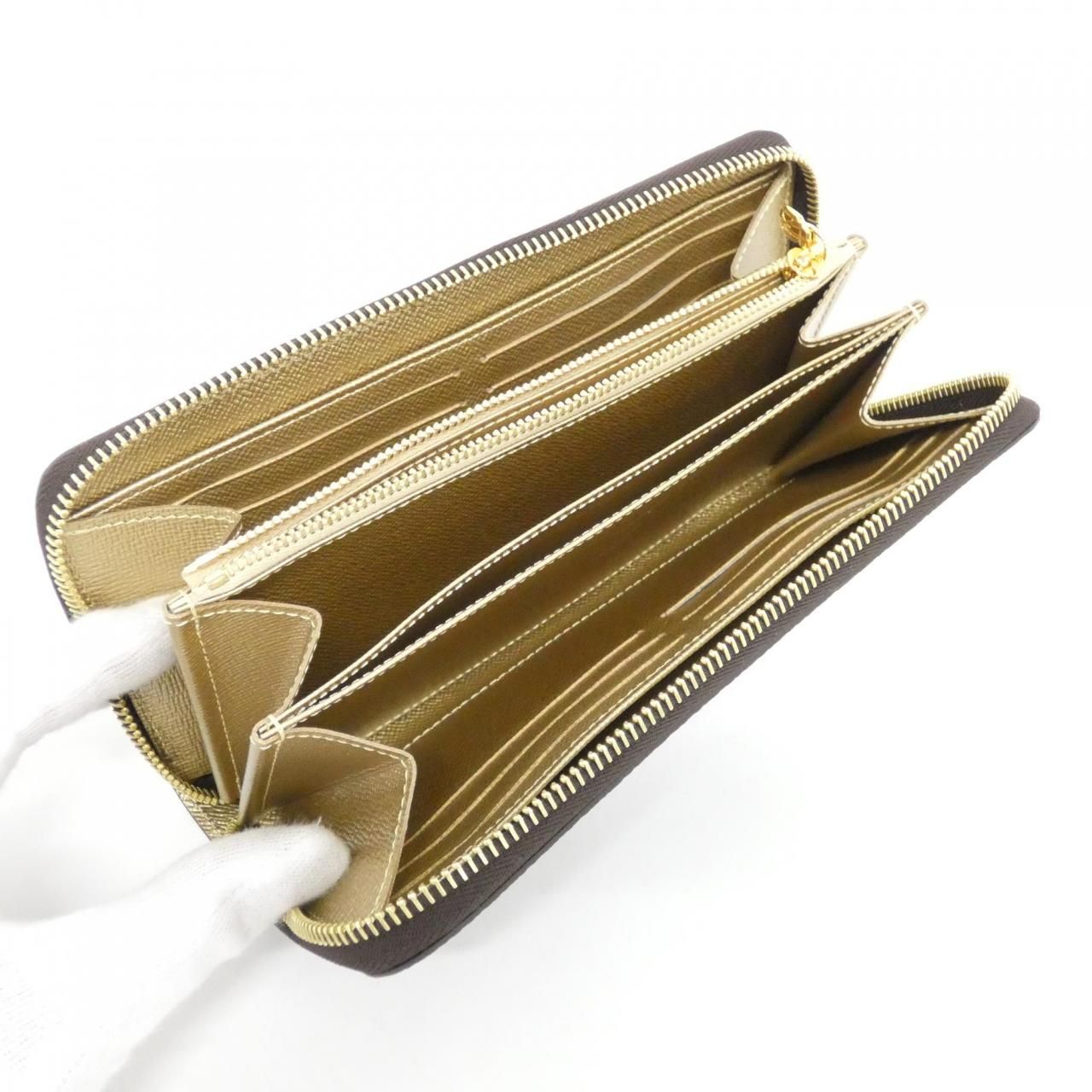 Louis Vuitton Monogram Zippy Wallet — view 3