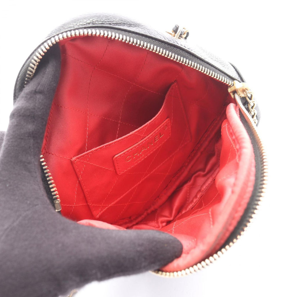 Chanel Shoulder Bag Quilted Diamond — view 3
