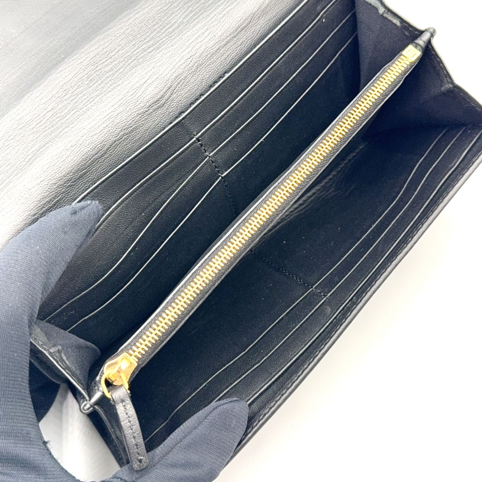 Fendi Baguette Continental Leather Black Wallet Gold — view 3