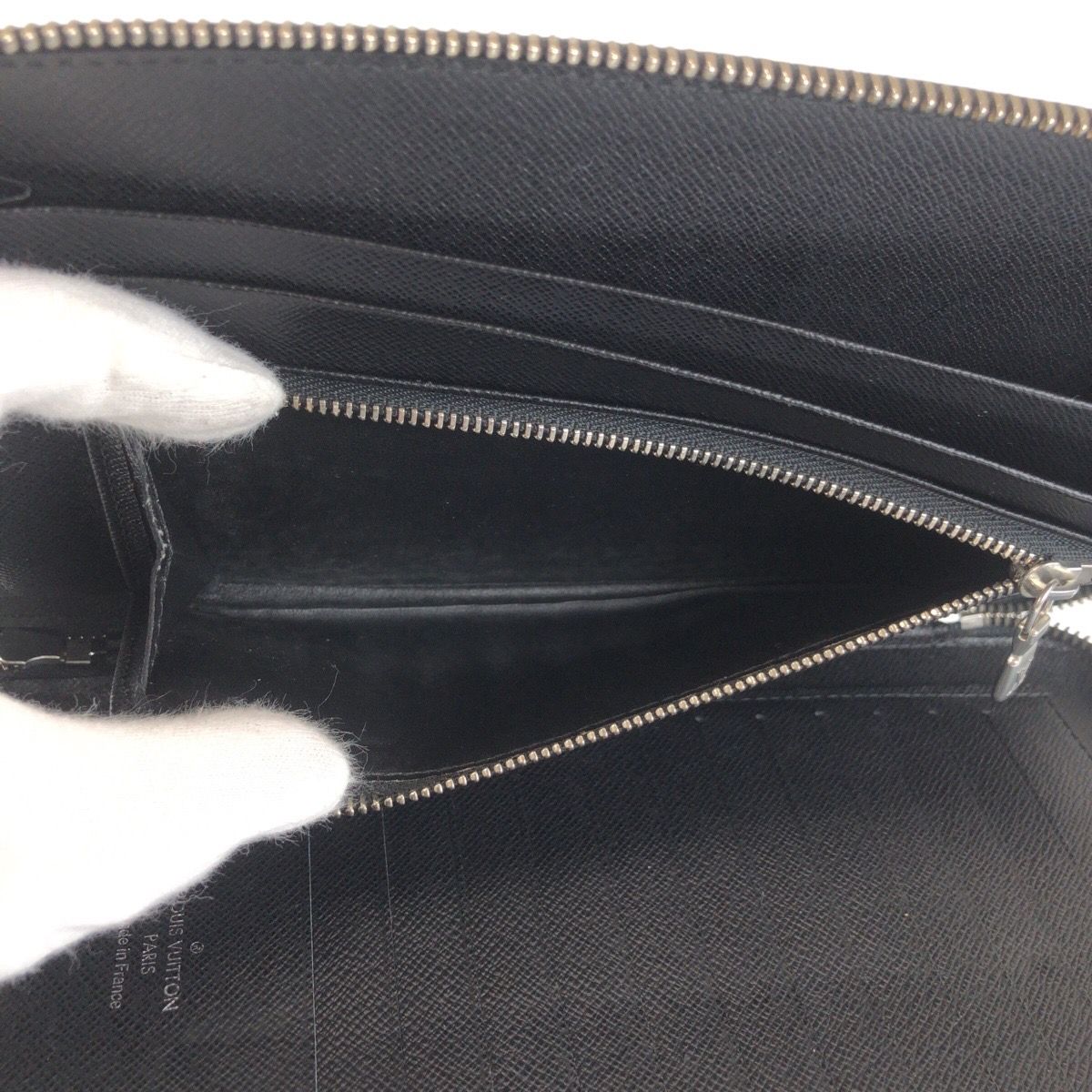 Louis Vuitton Taiga Atoll Black Silver Leather Wallet Organizer — view 8