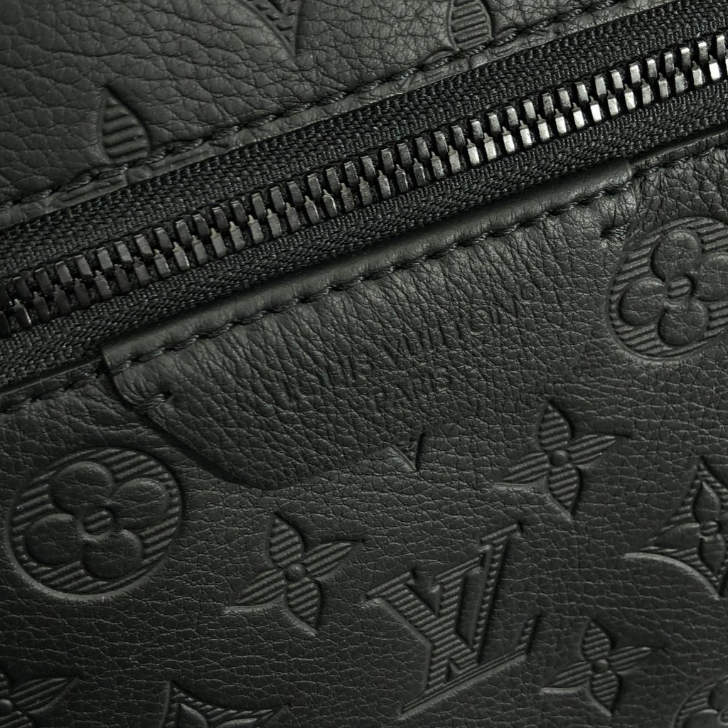 Louis Vuitton Monogram Shadow Discovery Backpack PM Sac — view 5