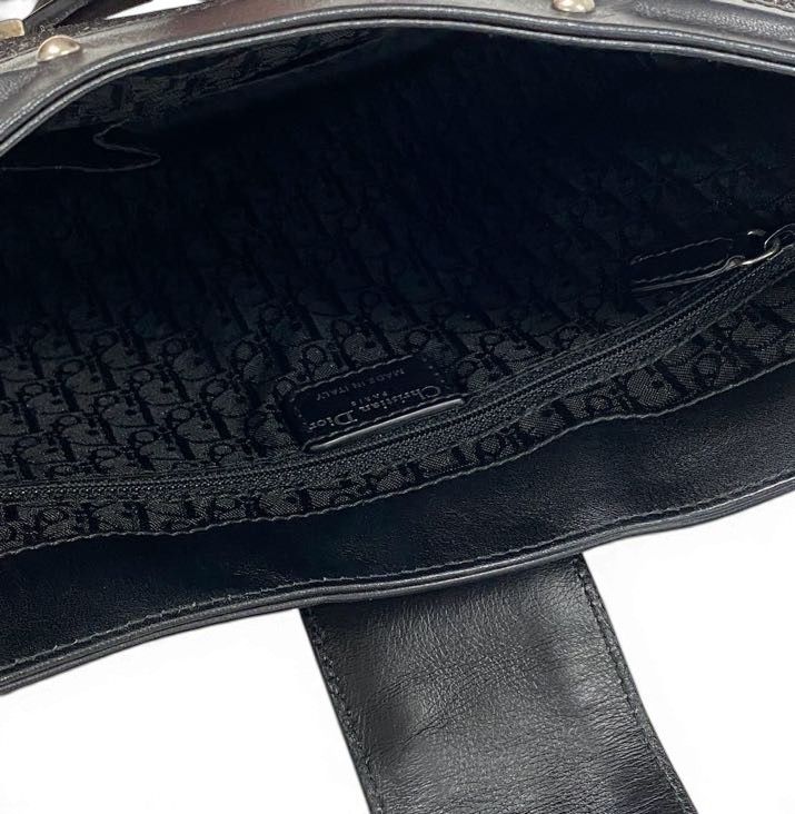 Dior E4 Galliano Era Chain Mail One Handle Bag John Chainmail Detail Bag Black — view 6
