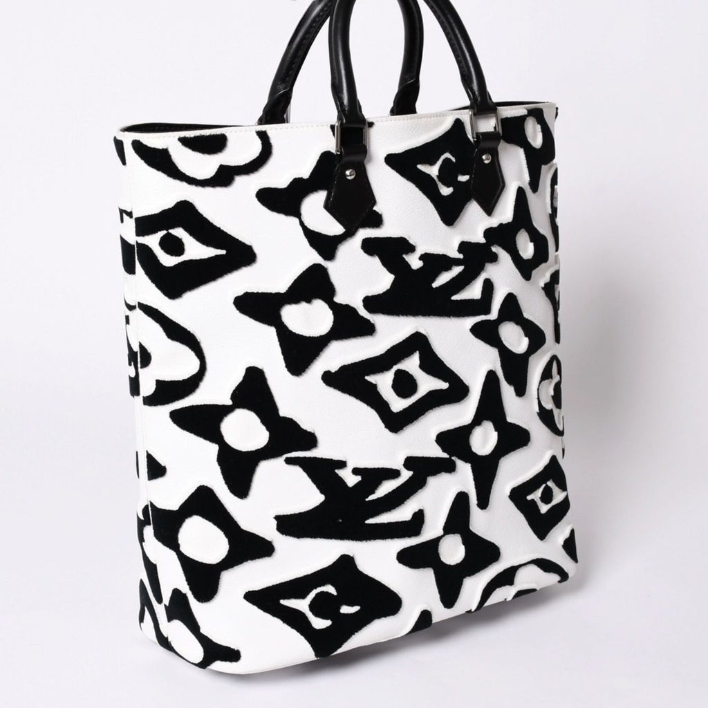 Louis Vuitton LV Xuf Cabas Tufted Monogram Tote Bag Black White — view 4
