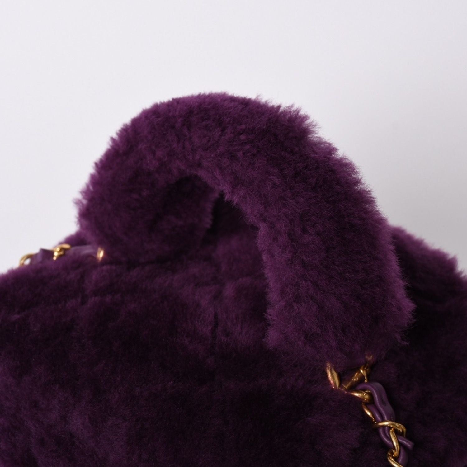 Chanel CC Logo Vanity 2-Way Shoulder Bag Shearling Purple Gold — view 6